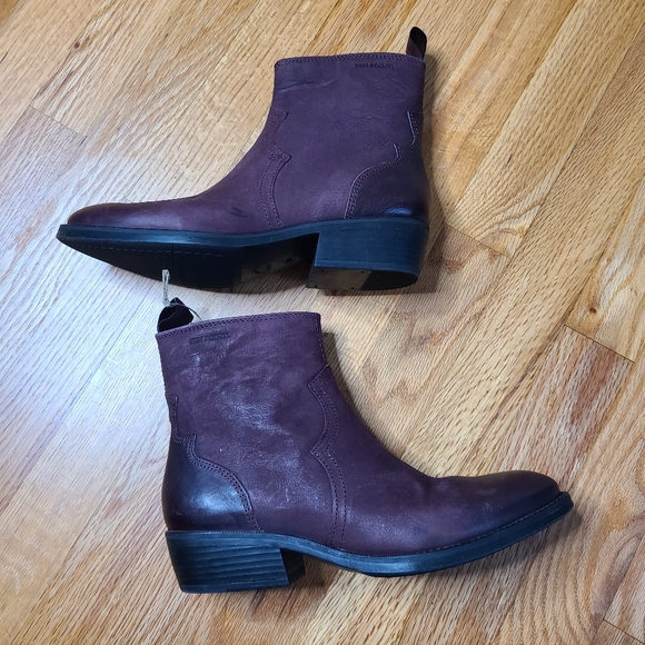 NEW Ten Points Size 7 Leather Heeled Chelsea Booties - Picture 3 of 11